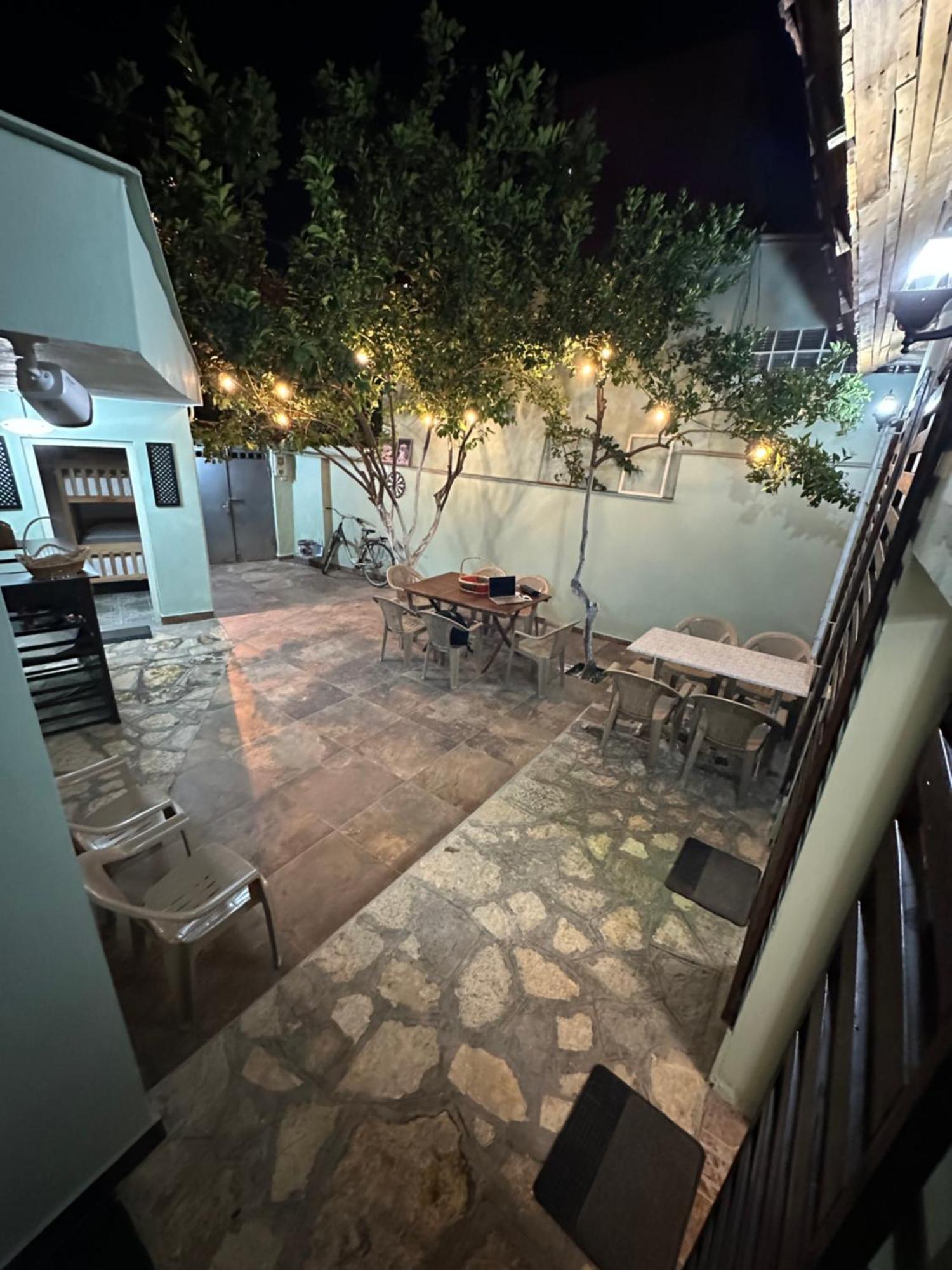 Tirana Lemon Breeze Hostel Exterior foto